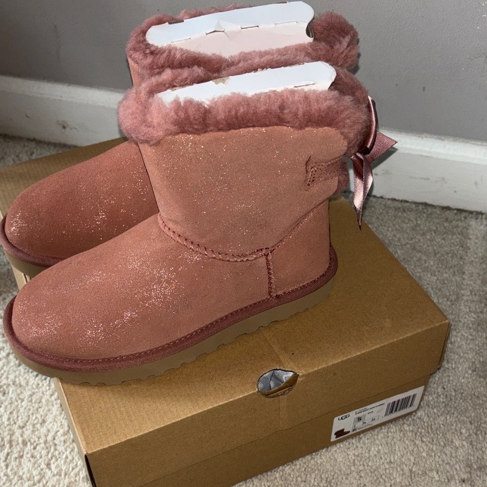 UGG Women’s Bailey Bow Mini Glitter Boots